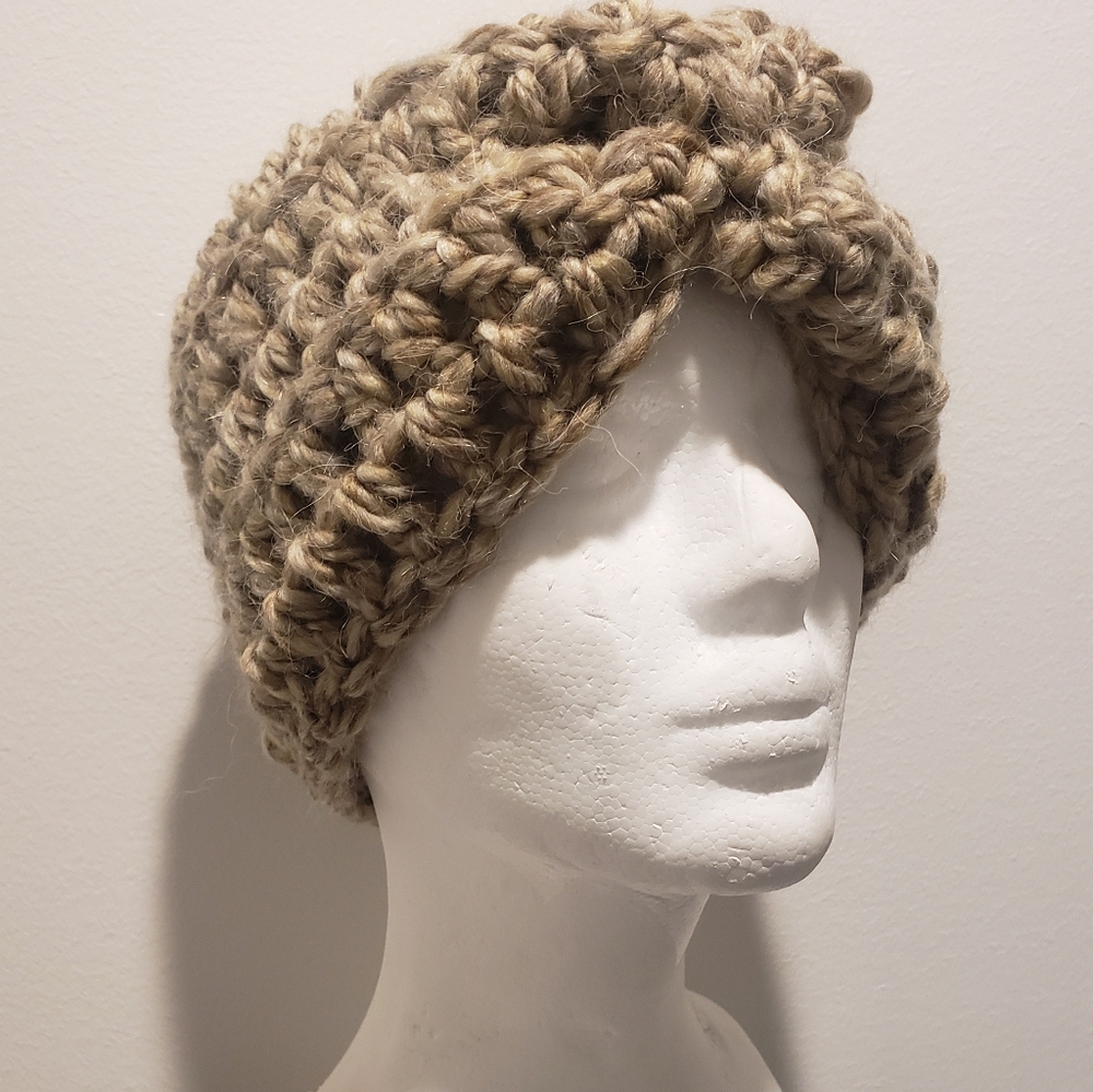 🧶 Crocheted Twist Ear Warmers – Handmade Alpaca Blend, Barn Owl 🤍 - Picture 7 of 7